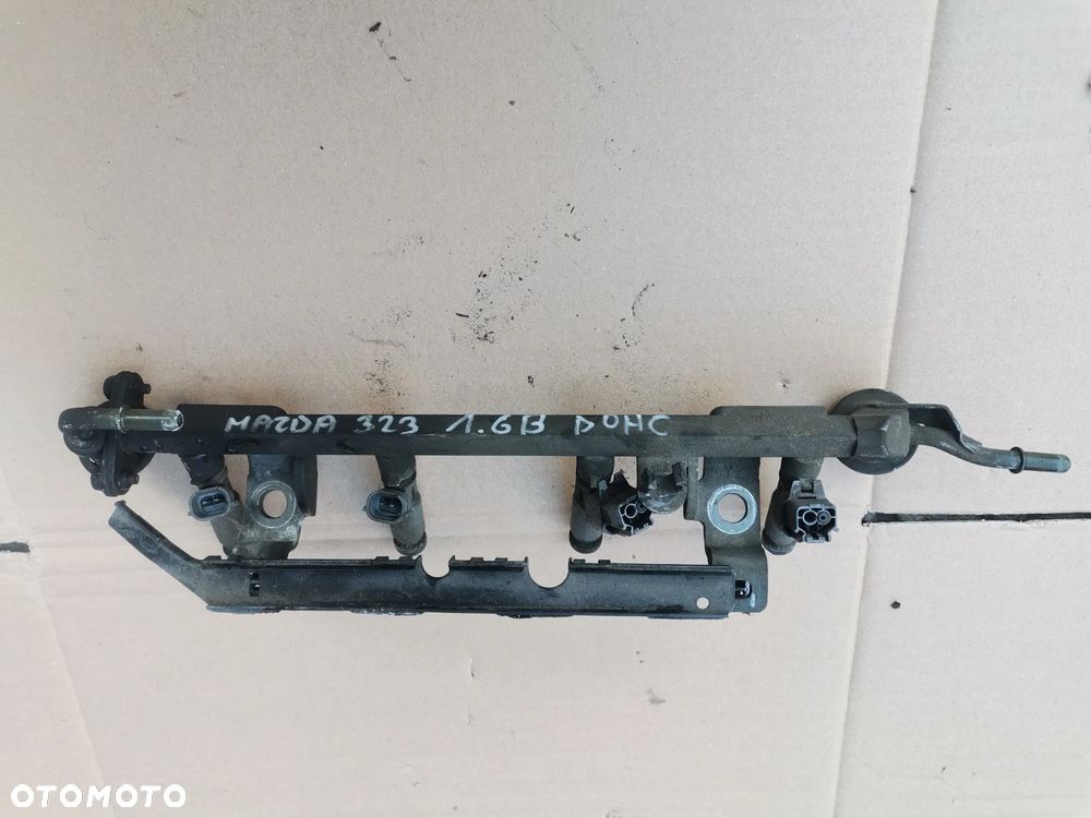 LISTWA WTRYSKOWA MAZDA 323 1.6 B DOHC - 1