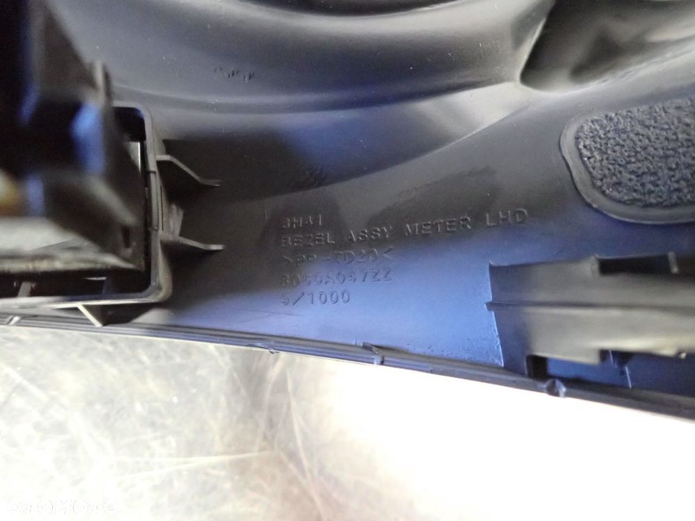 OSŁONA LICZNIKA MITSUBISHI LANCER VIII 8060A047ZZ - 4