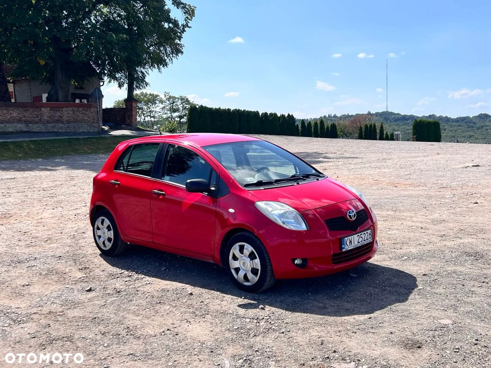 Toyota Yaris 1.3 Terra Polaris - 1