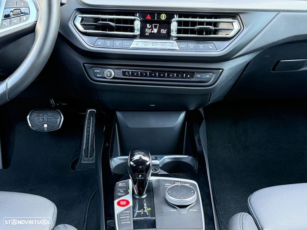 BMW 218 Gran Coupé i Pack Desportivo M - 39