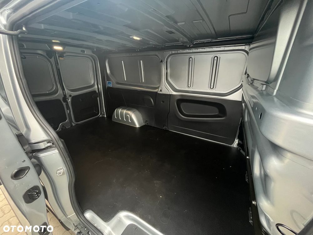 Renault Trafic - 13
