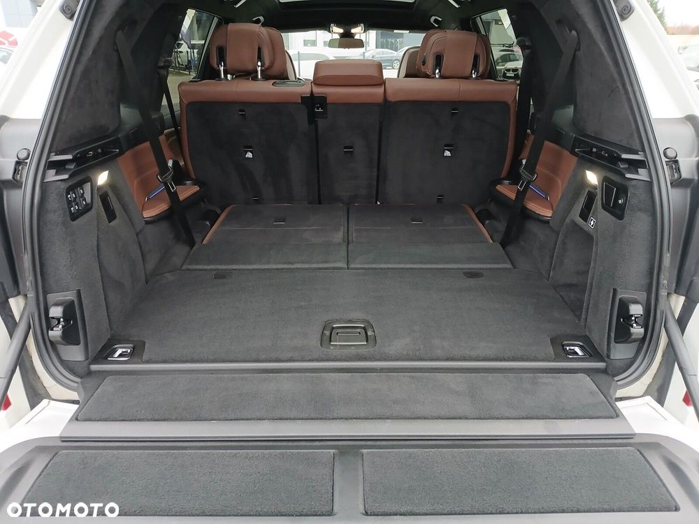BMW X7 - 40