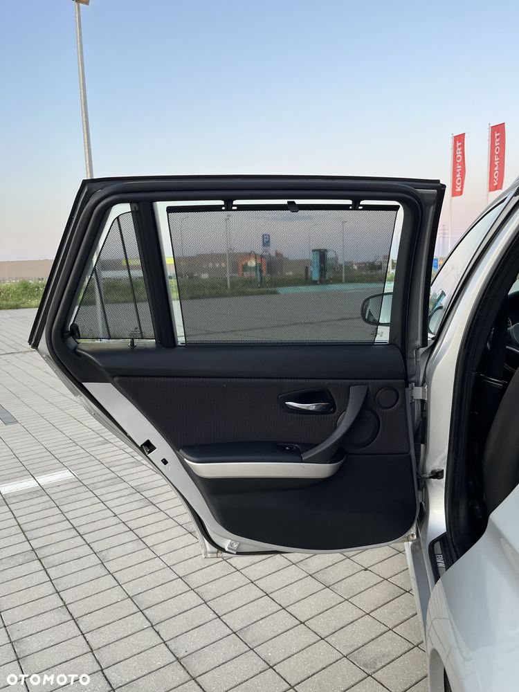 BMW Seria 3 318i - 10