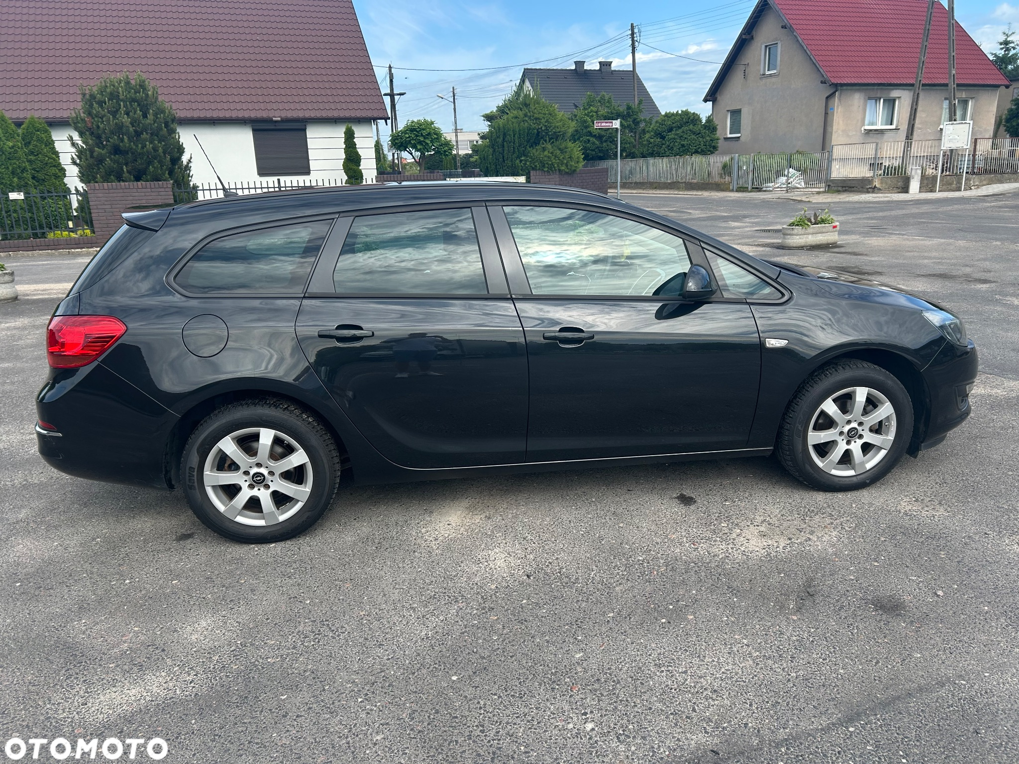 Opel Astra IV 1.4 T Active - 2