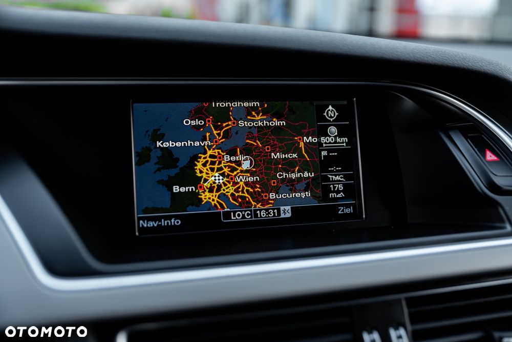 Audi S4 Avant S tronic - 34