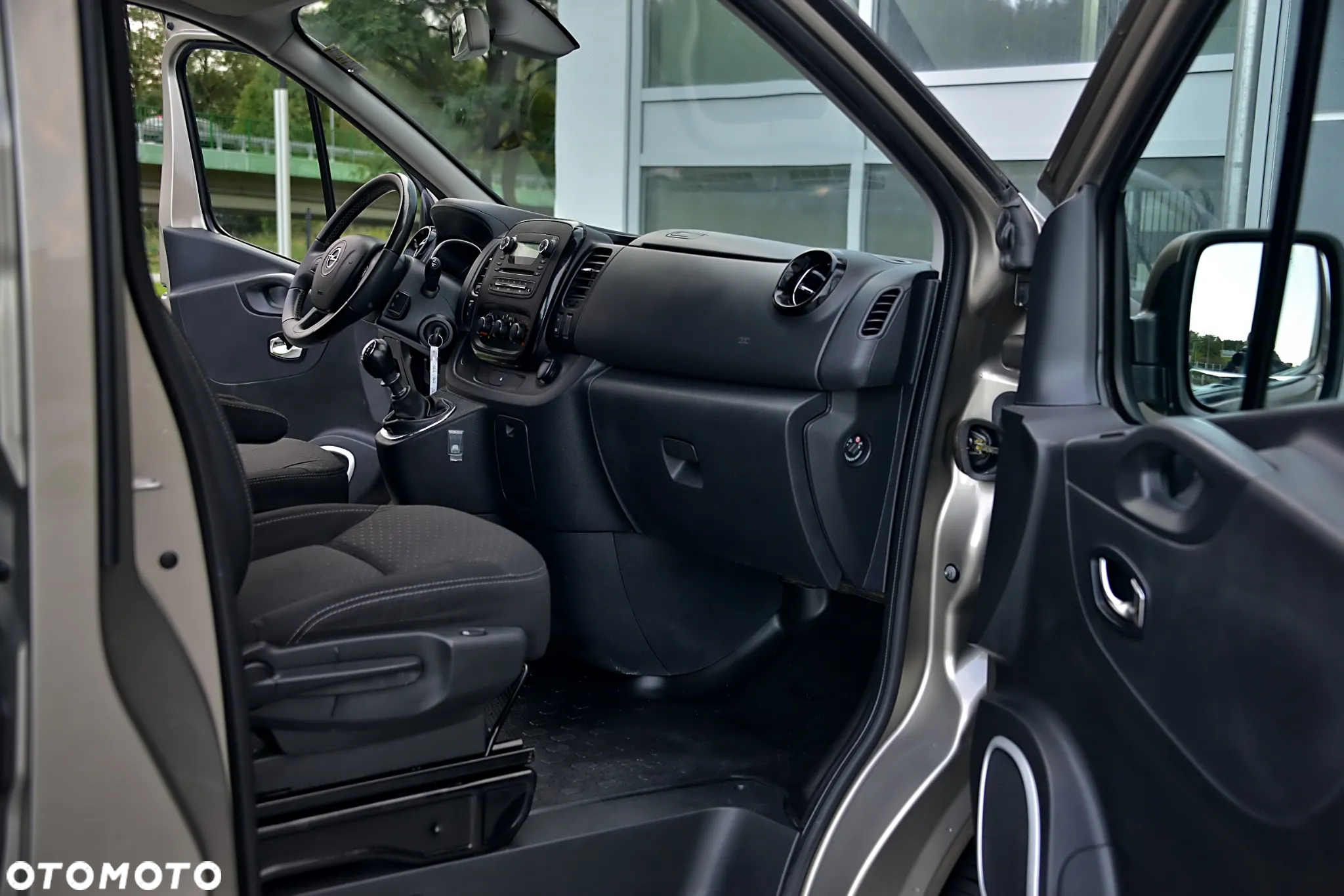 Opel Vivaro - 29