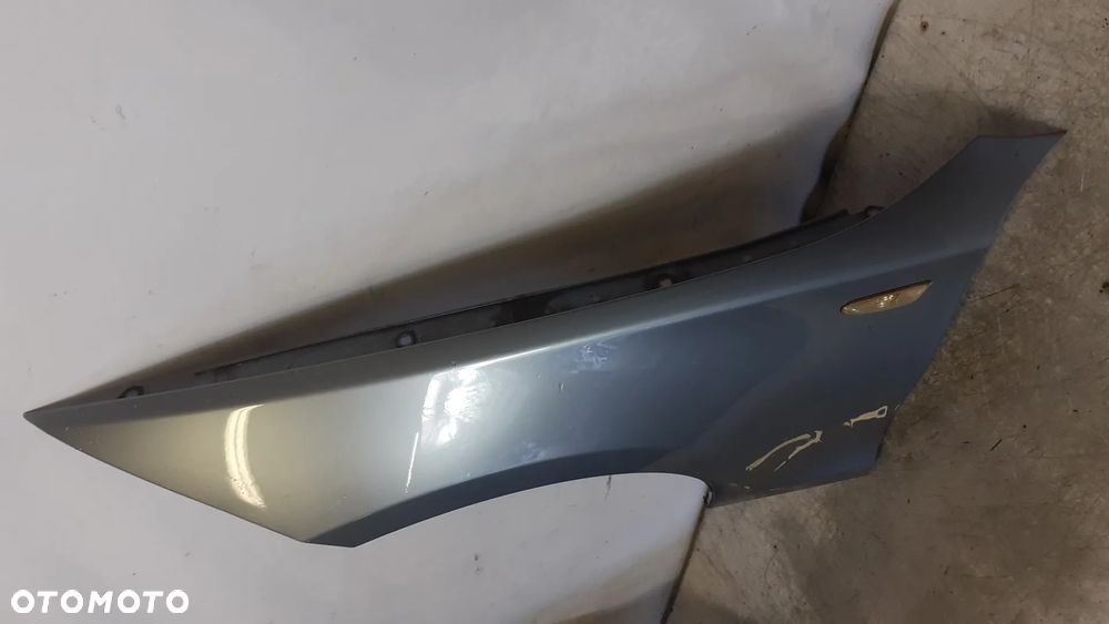 * BŁOTNIK PRZEDNI PRZOD  LEWY BMW 1 E81 E82 E87 E88 BLUE WATER METALIC - 2