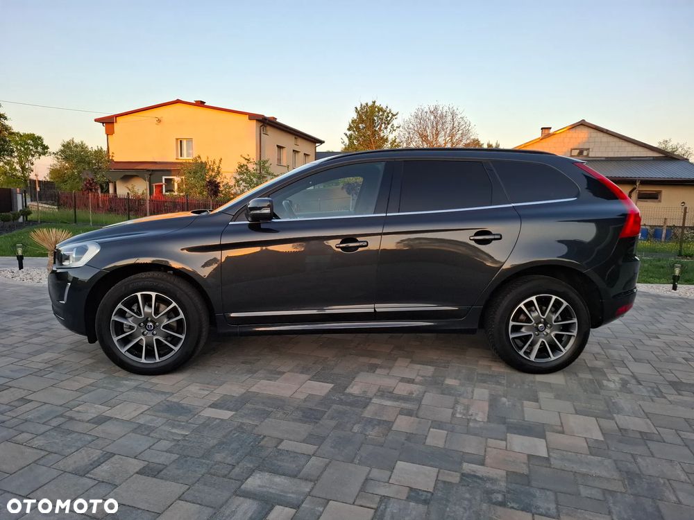 Volvo XC 60 D3 Momentum - 4