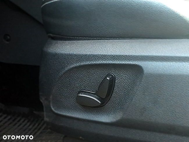 Ford Kuga 2.0 TDCi Titanium - 22