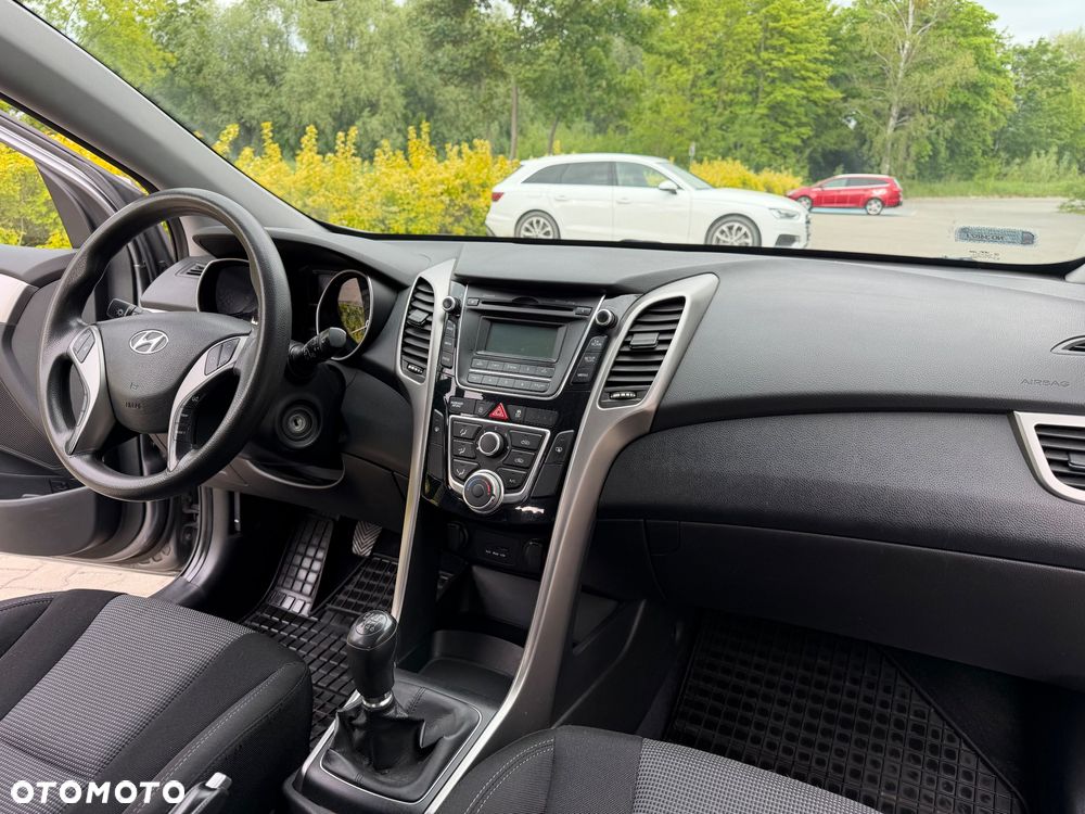 Hyundai i30 1.4 Classic + - 16
