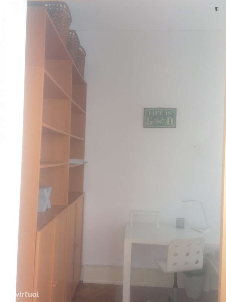 Quarto - localizado em Alameda Lisbon - Grande imagem: 4/55