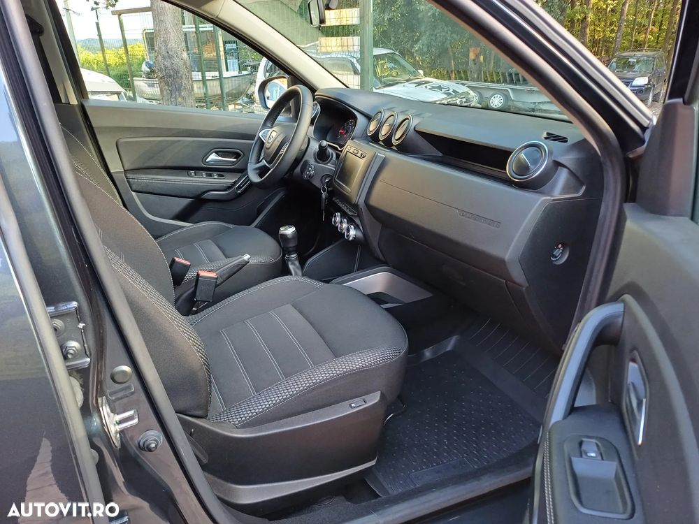 Dacia Duster 1.6 SCe Prestige jante 17" - 7