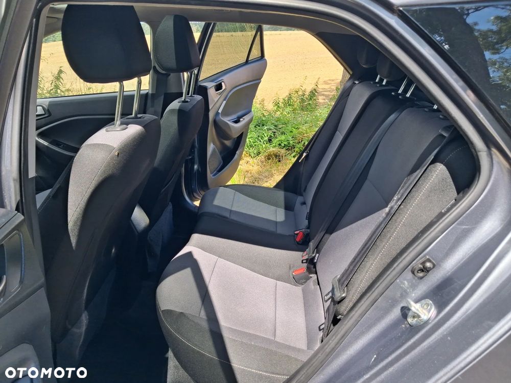 Hyundai i20 1.4 CRDI Active Trend - 11
