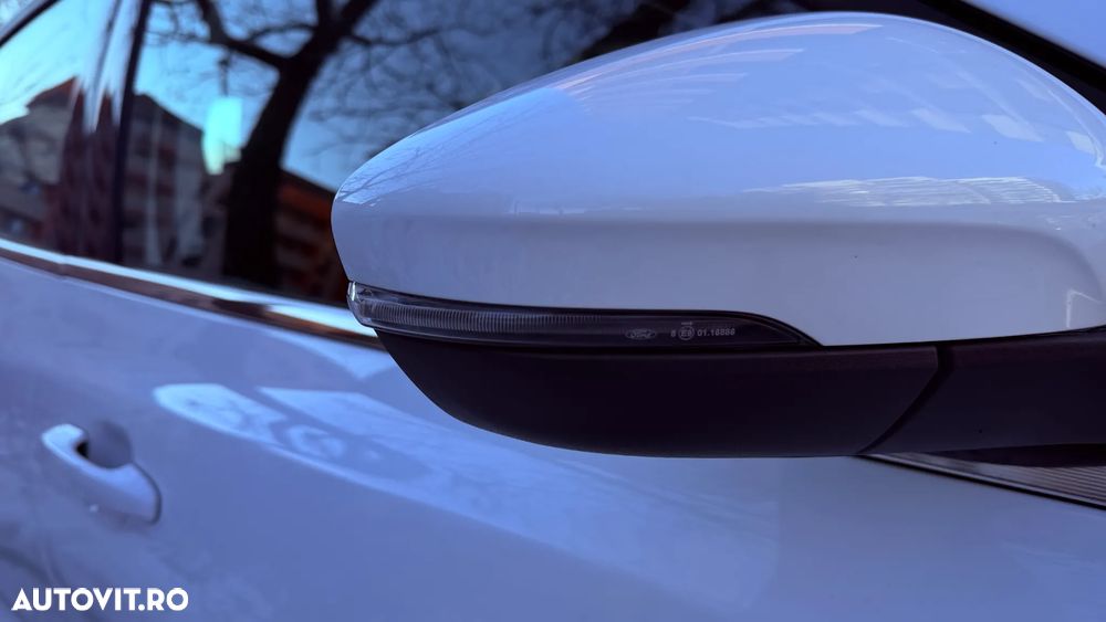 Ford Focus 1.0 EcoBoost Titanium - 8