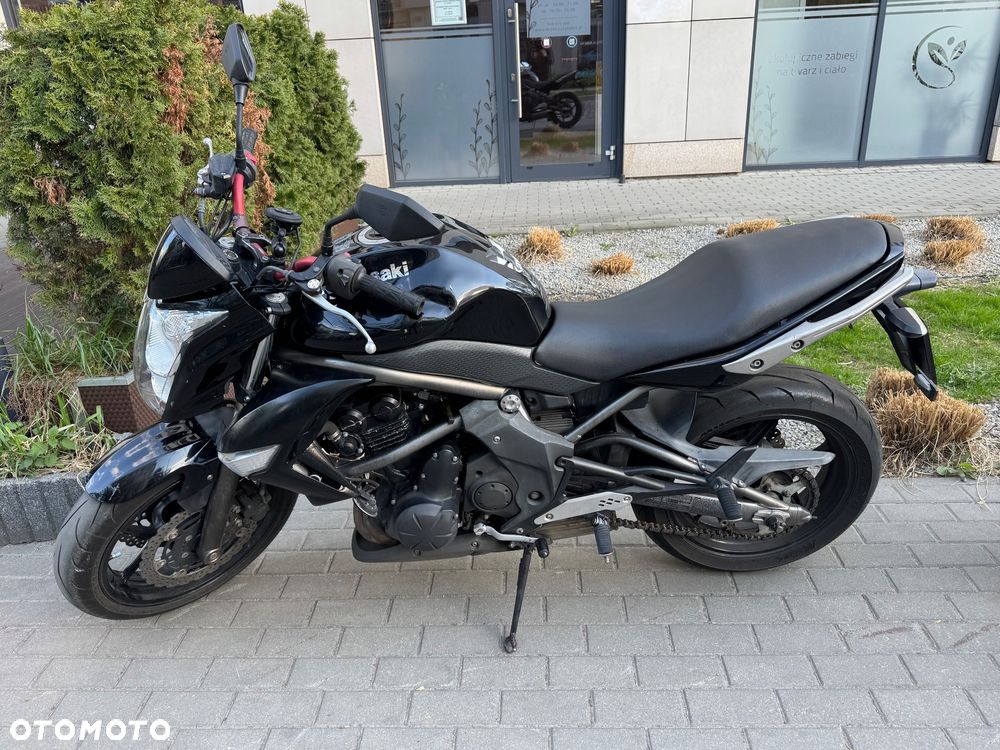 Kawasaki ER - 8