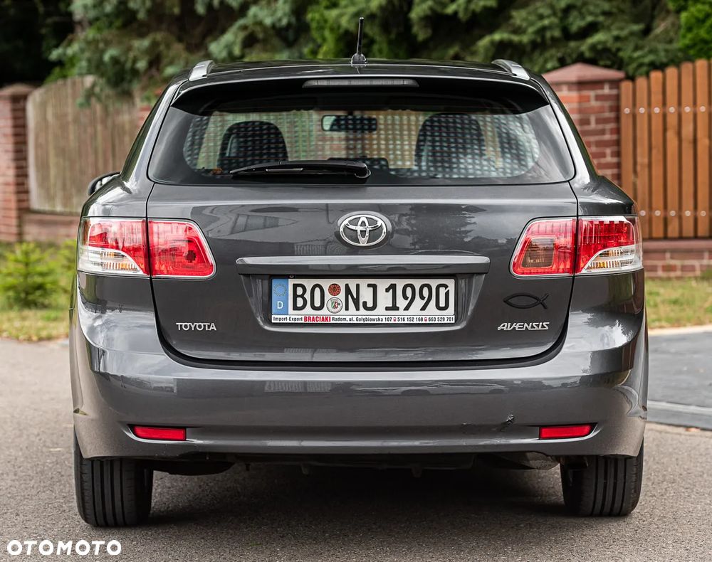 Toyota Avensis 2.0 D-4D Sol+NAVI - 8