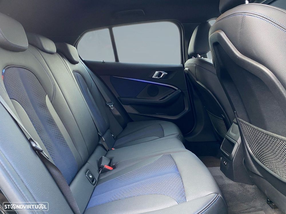 BMW 116 d Pack Desportivo M Auto - 13