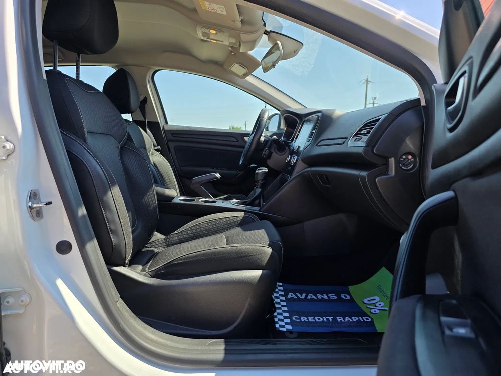 Renault Megane BLUE dCi 115 Techno - 10