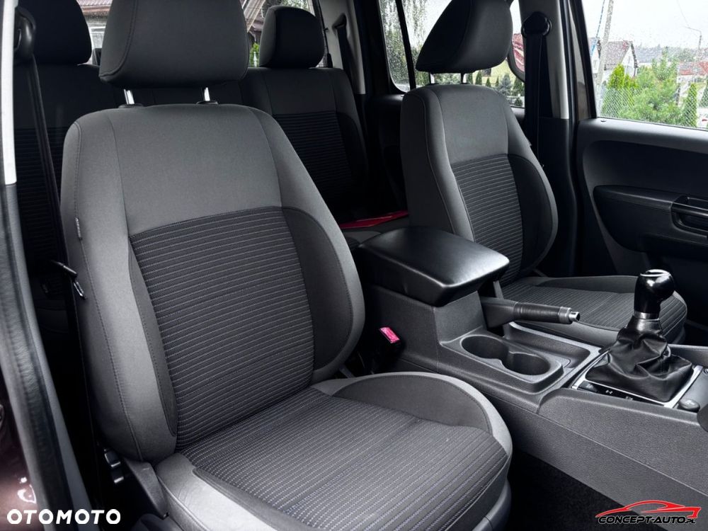Volkswagen Amarok - 15