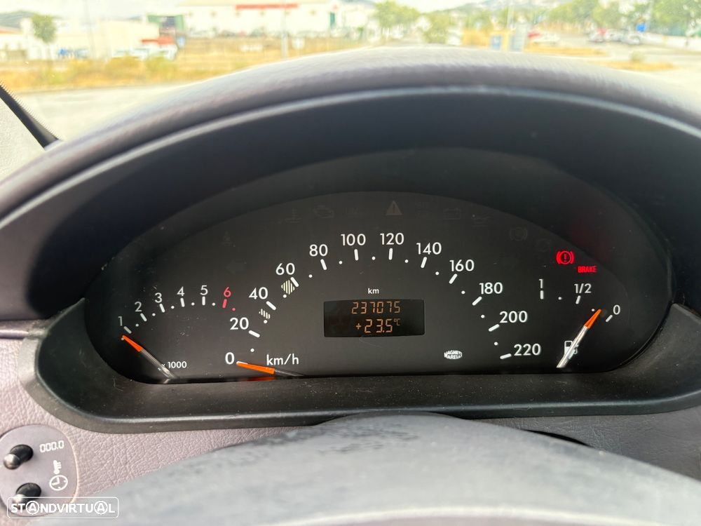 Mercedes-Benz A 140 Classic - 21