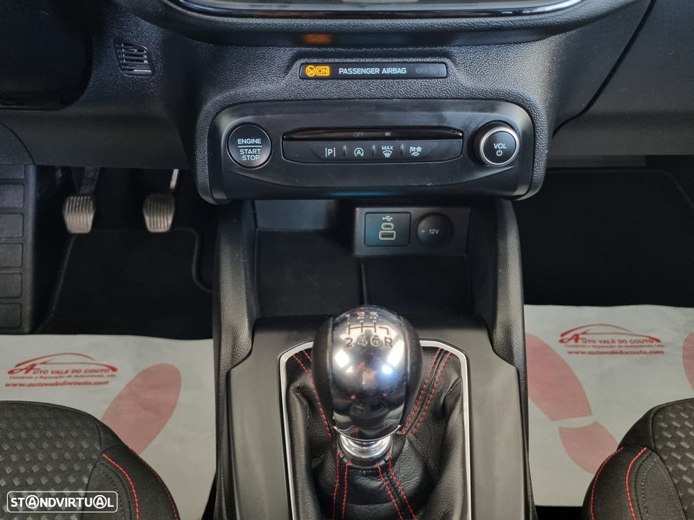 Ford Focus 1.0 EcoBoost MHEV ST-Line - 12
