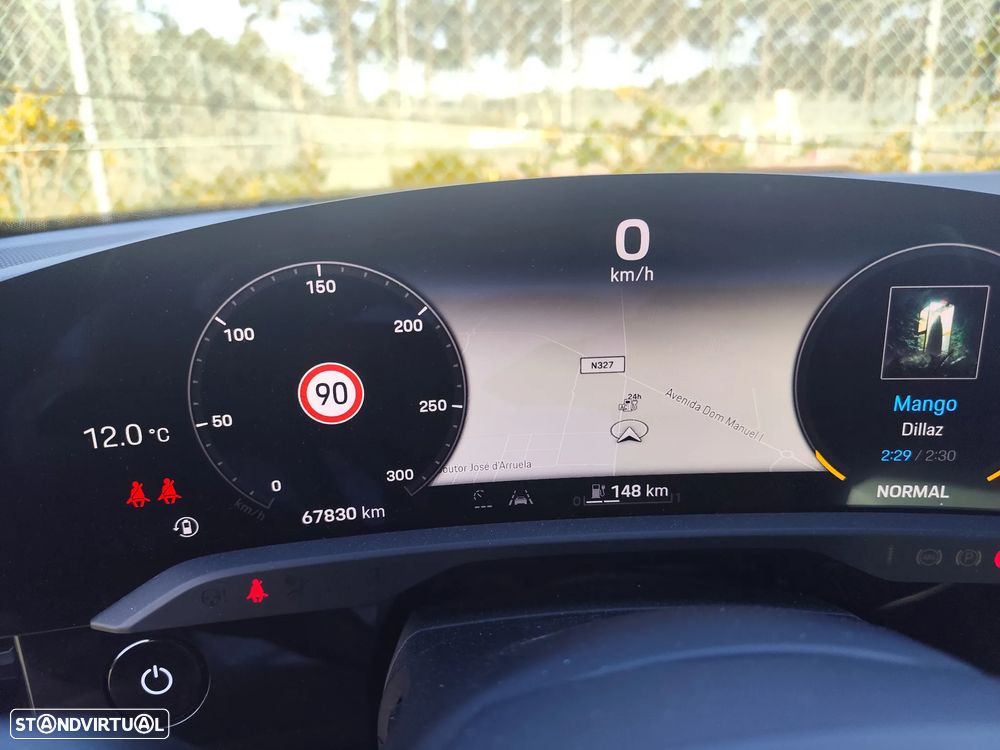 Porsche Taycan 4 - 19