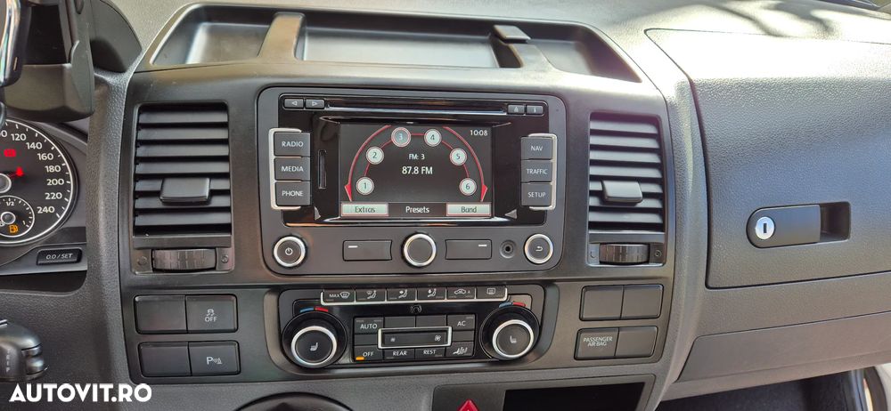 Volkswagen Caravelle - 29