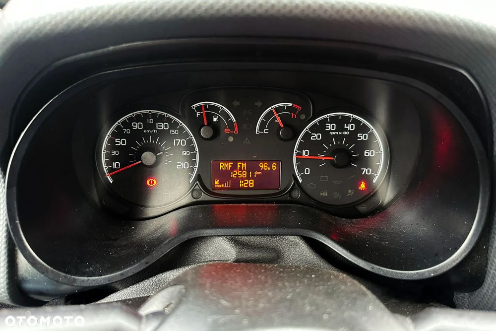 Fiat Doblo 1.4 T-Jet 16V Dynamic CNG - 23