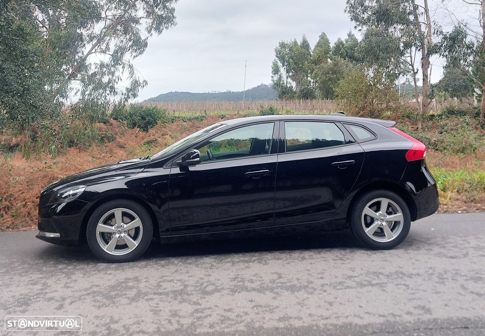 Volvo V40 2.0 D2 Kinetic - 2