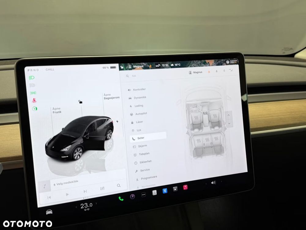 Tesla Model Y Long Range Dual Motor AWD - 14