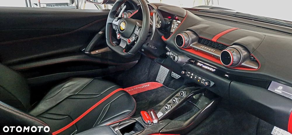 Ferrari 812 Superfast - 37