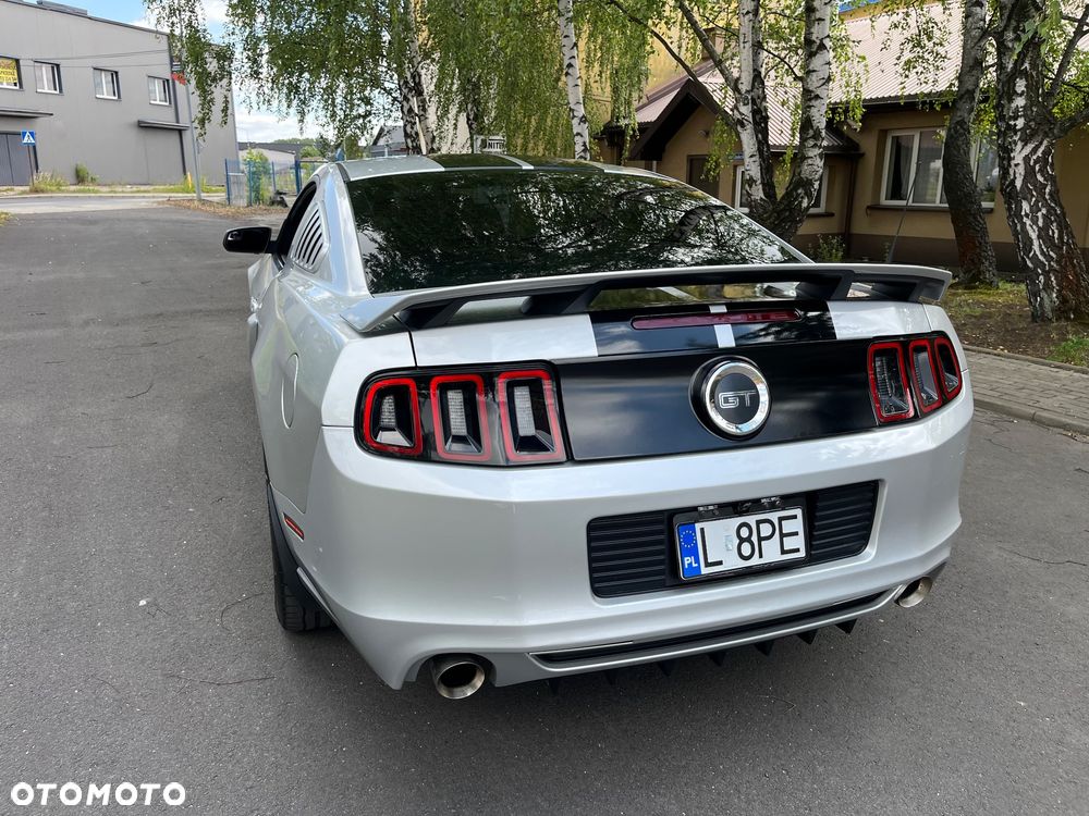 Ford Mustang 5.0 V8 GT Premium - 11
