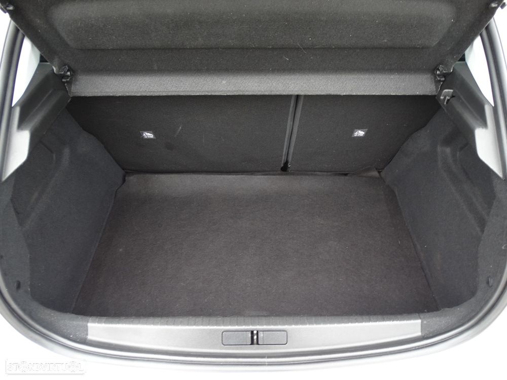 Opel Corsa 1.2 Elegance - 24