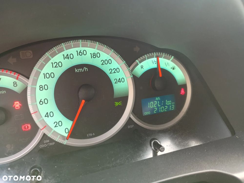 Toyota Corolla Verso - 6