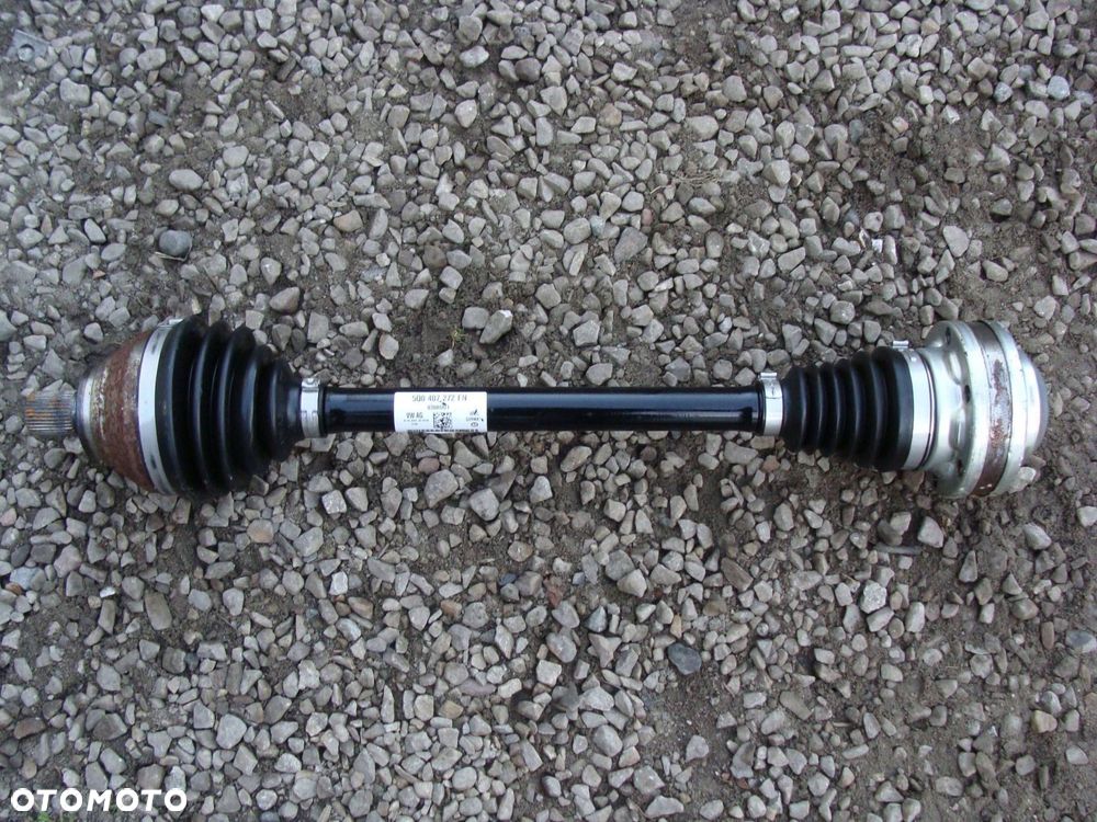 półoś prawa vw golf viii 8 gti 5q0407272fn 2024r - 1