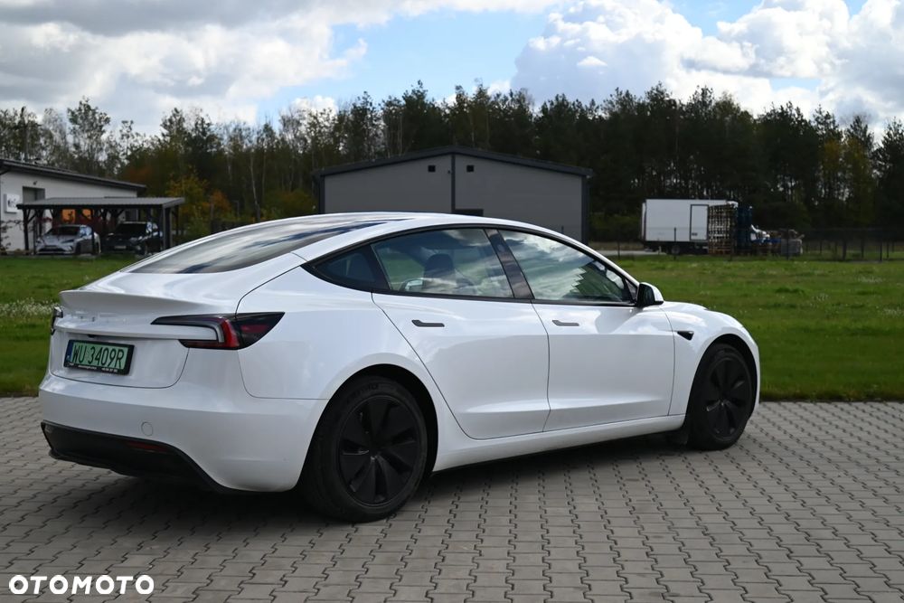 Tesla Model 3 - 19