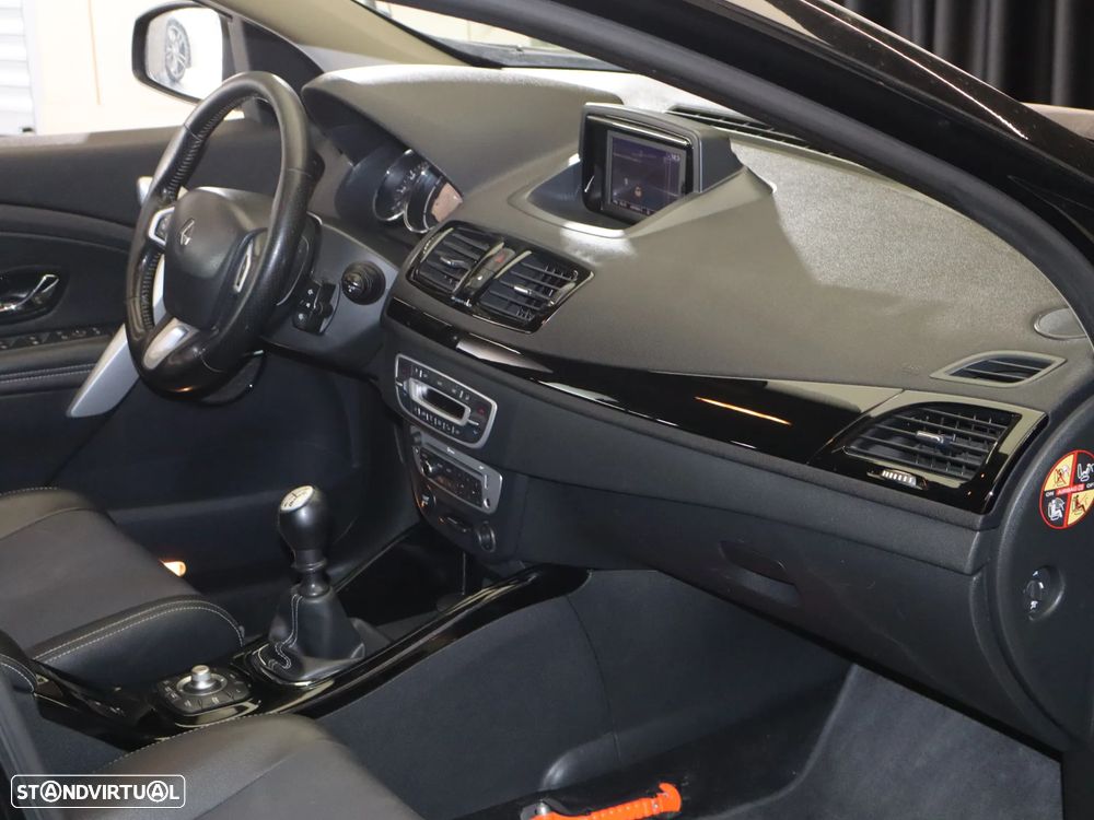 Renault Mégane Sport Tourer 1.5 dCi Bose Edition SS - 16