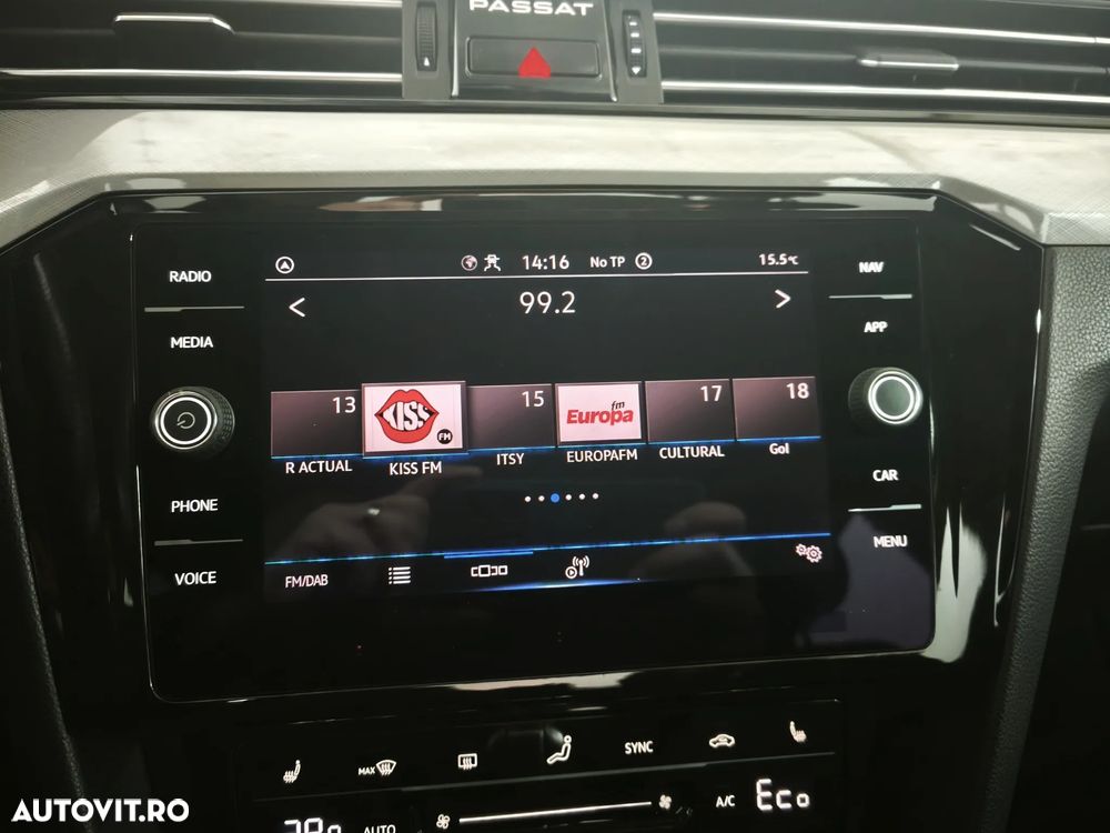Volkswagen Passat - 14