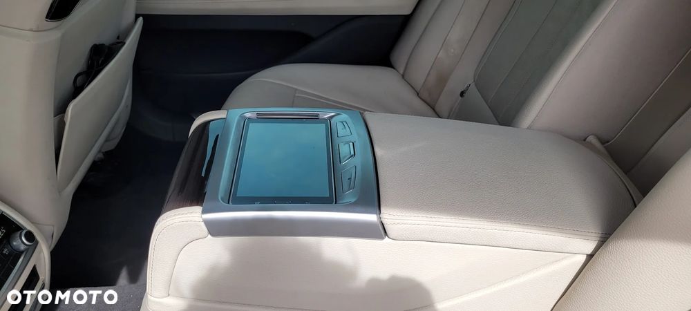 BMW Seria 7 740Ld xDrive sport - 6