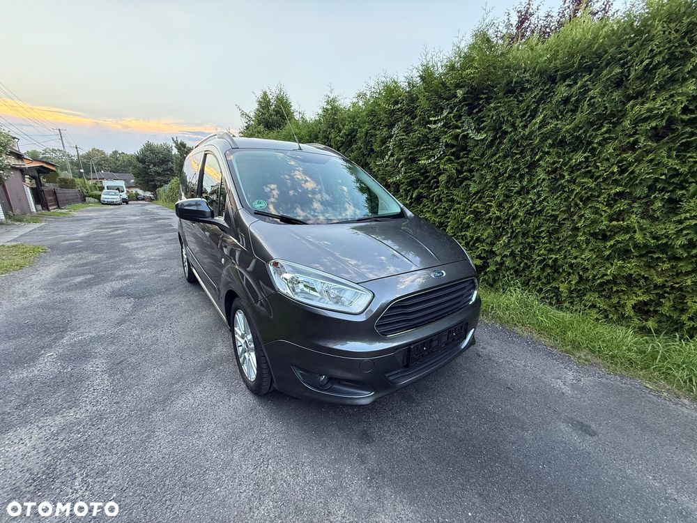 Ford Courier - 2