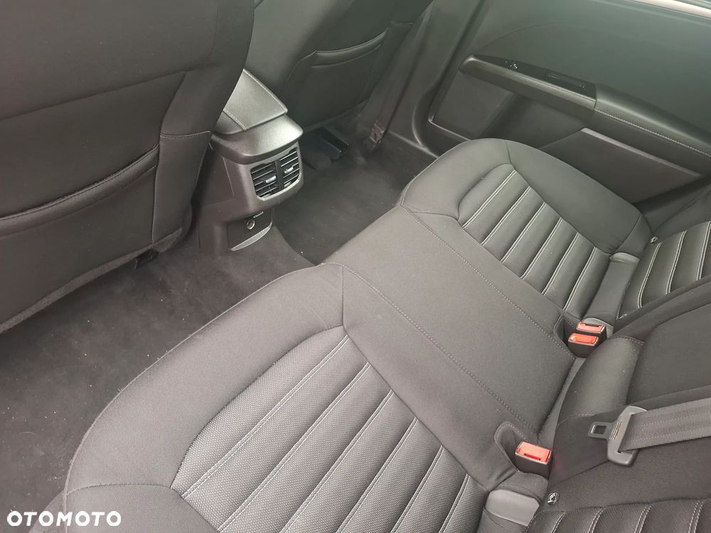 Ford Mondeo 2.0 TDCi Titanium - 9