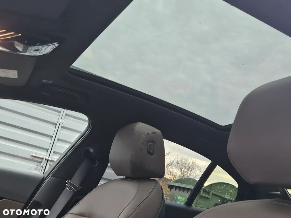 BMW Seria 5 520i M Sport Edition - 27