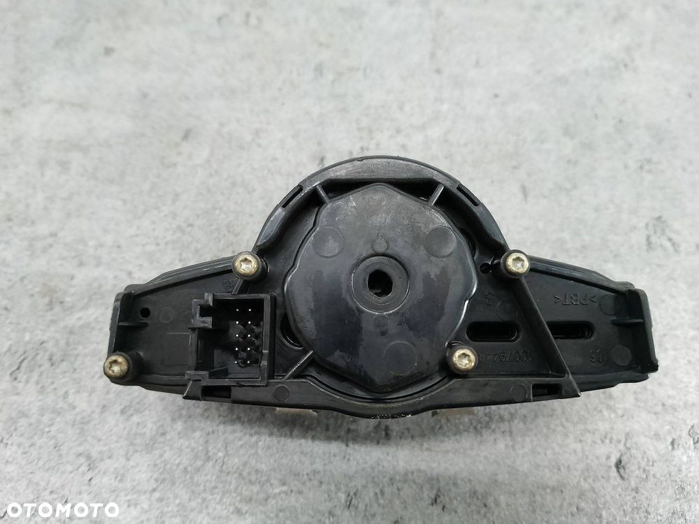 WŁĄCZNIK ŚWIATEŁ MAYBACH X222 A2229050000 - 2