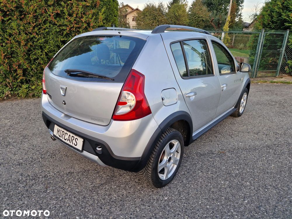 Dacia Sandero Stepway 1.6 - 3