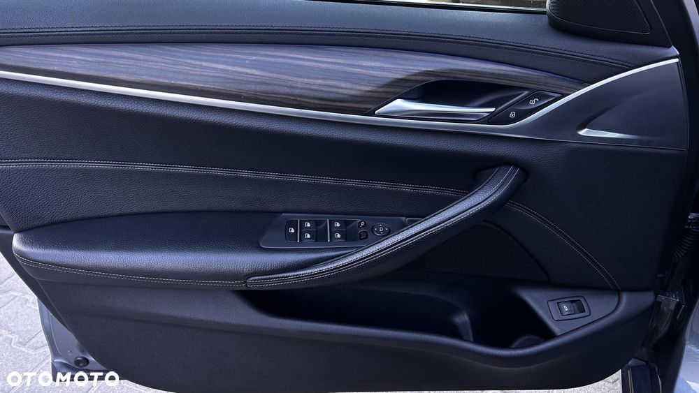 BMW Seria 5 - 10
