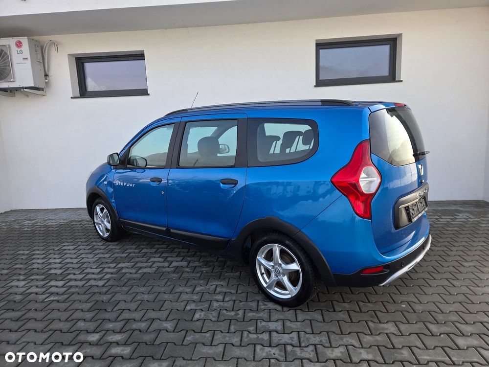 Dacia Lodgy dCi 110 Stepway Celebration - 20