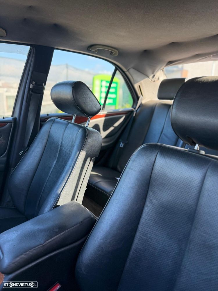 Mercedes-Benz E 220 - 7