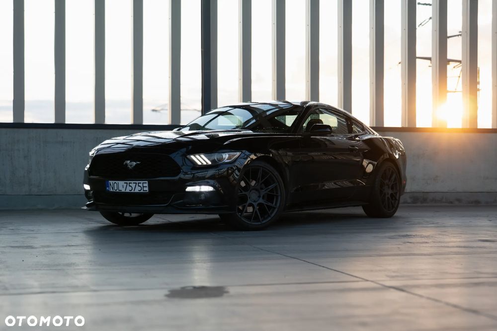 Ford Mustang 2.3 EcoBoost - 1