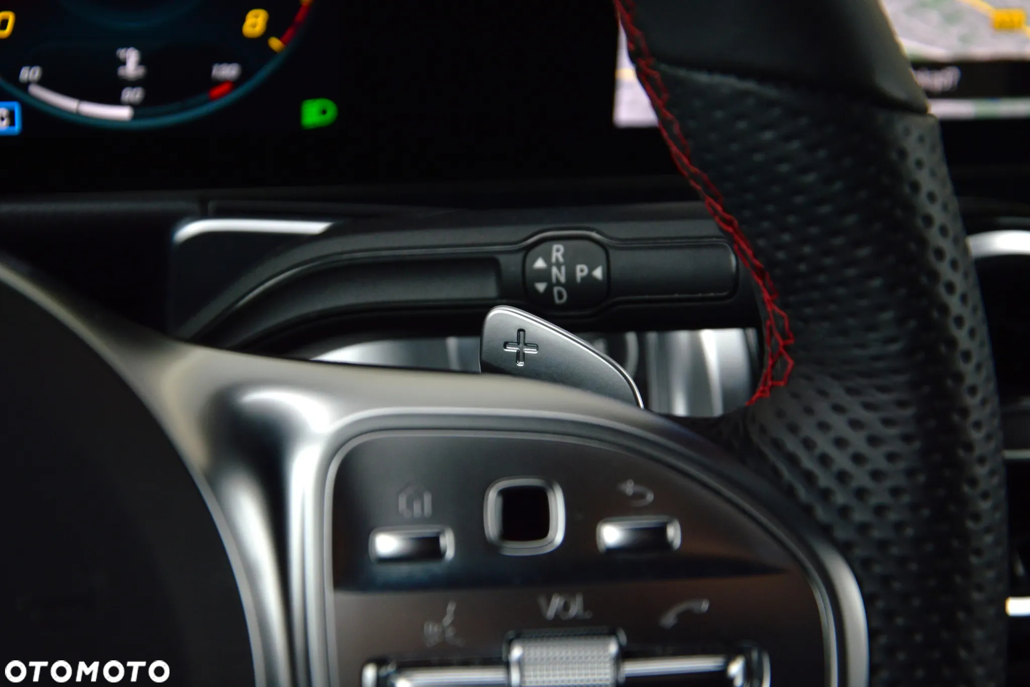 Mercedes-Benz GLB 200 4-Matic AMG Line 8G-DCT - 27