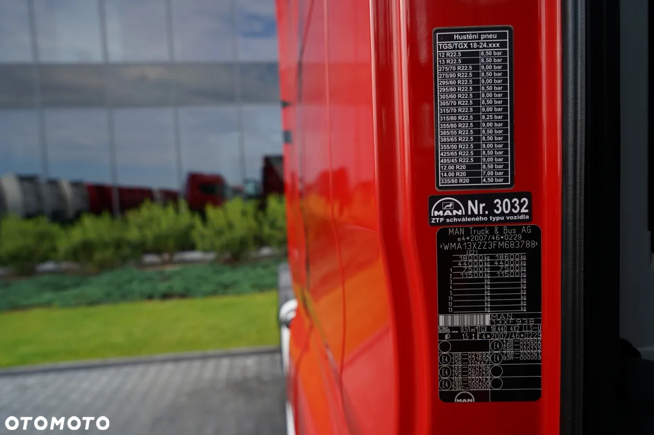 MAN TGX 18.440 / RETARDER / MEGA / LOWDECK / NAVI - 36